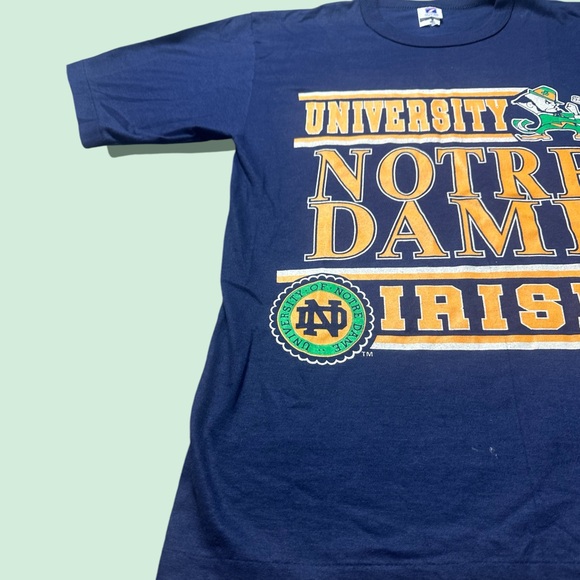 Vintage Men’s Logo 7 Inc Navy Blue University Of Notre Dame Irish Tee Shirt Med - Picture 3 of 9